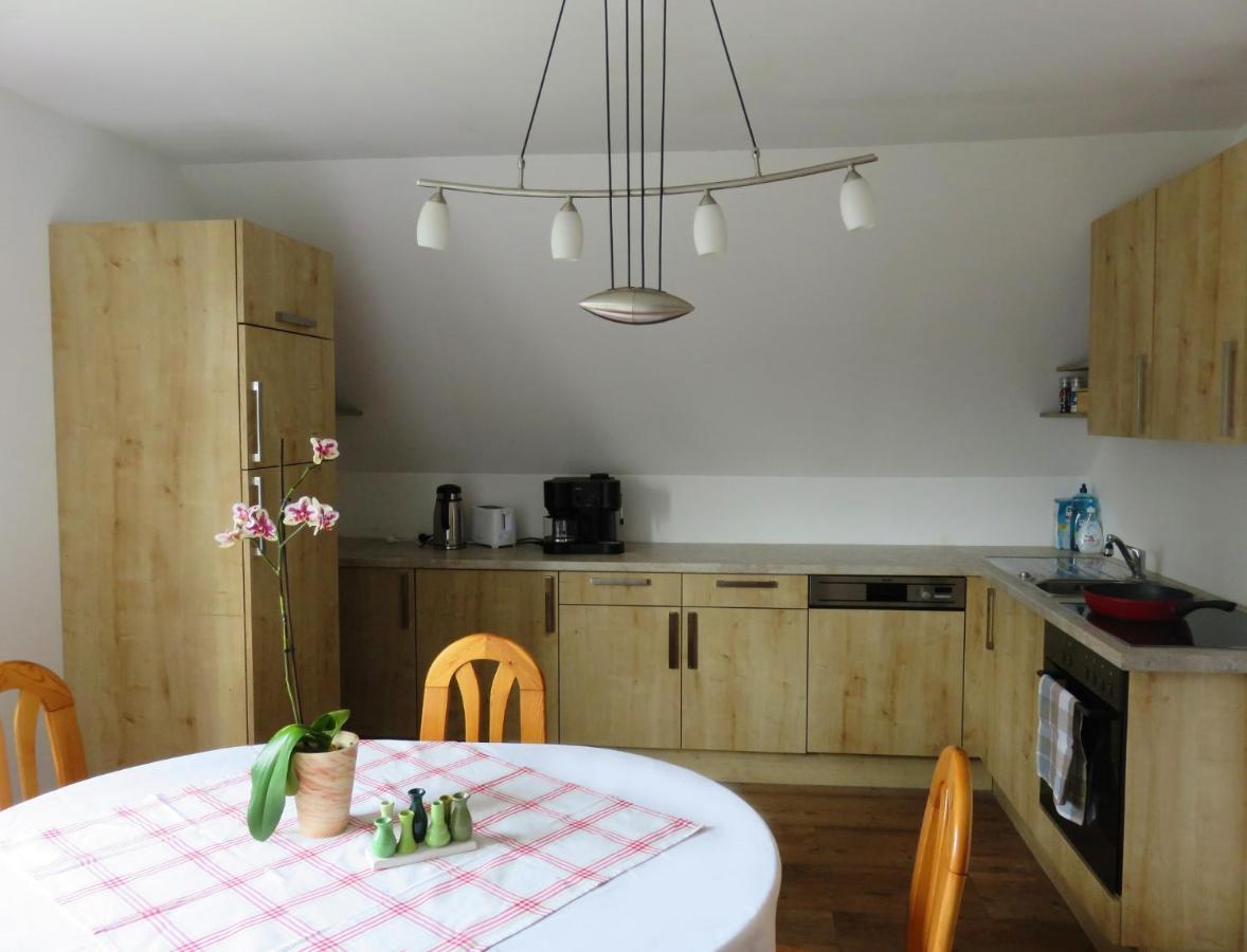 Ferienwohnung Martina Sinzing Ngoại thất bức ảnh